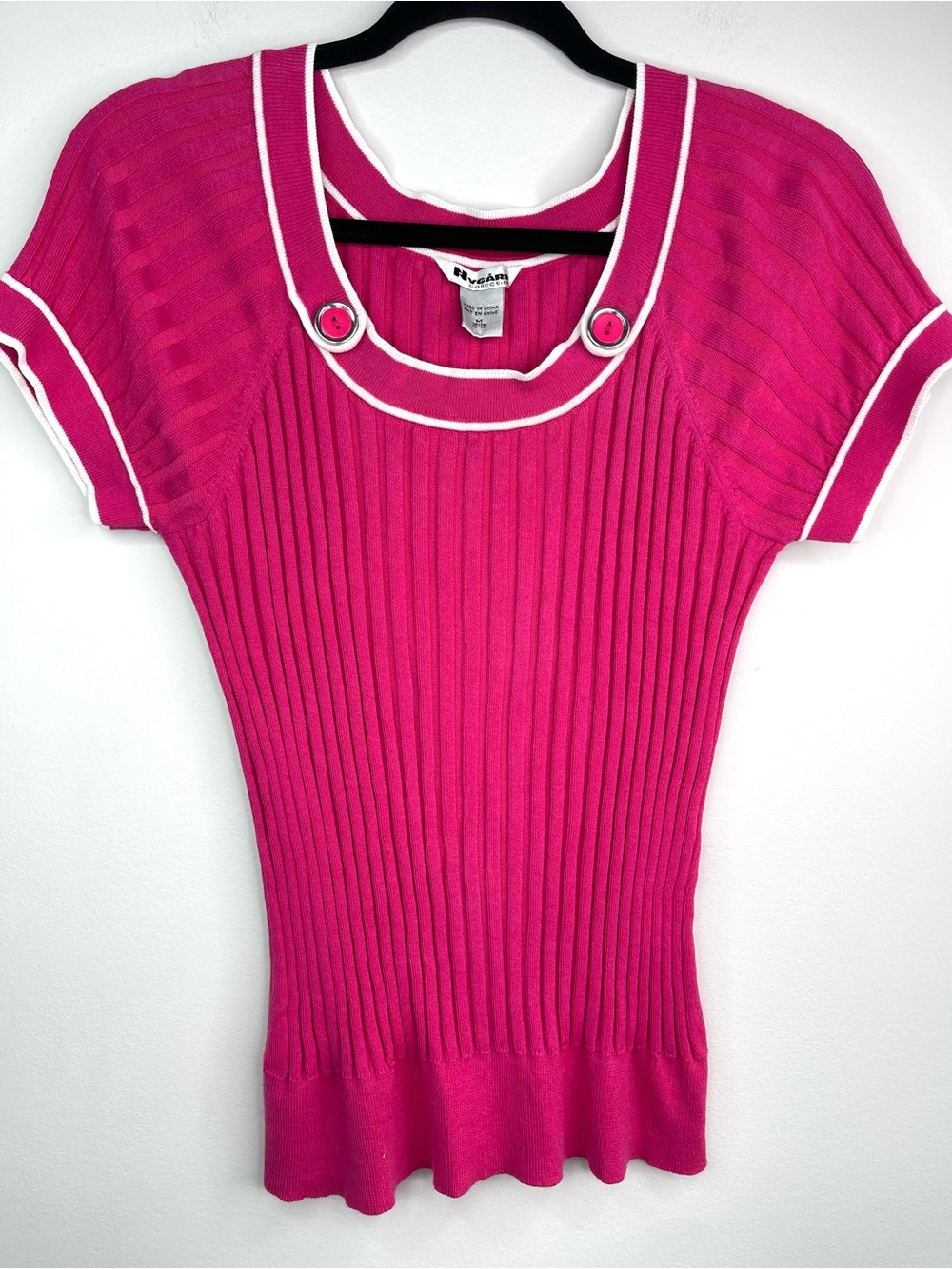 Nvgard Retro Magenta Short-Sleeve Ribbed Knit Top with Contrast Trim Size M